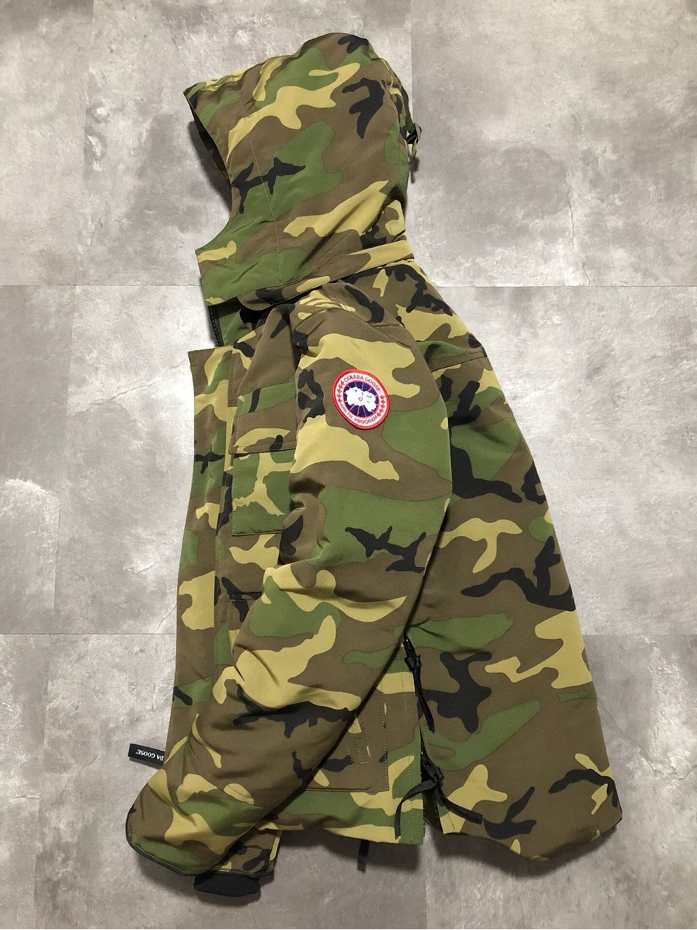 Canada Goose Men's Camouflage Hooded Field Jacket - Green Camo - Picture 2 of 9